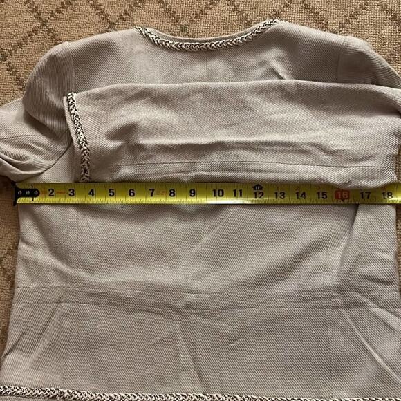 Rebecca Taylor light gray textured jacket w braided detailing. Size 6 - Picture 9 of 9